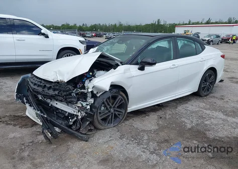 2025 Toyota Camry Xse z USA, uszkodzony, nr VIN 4T1DAACK7SU012347